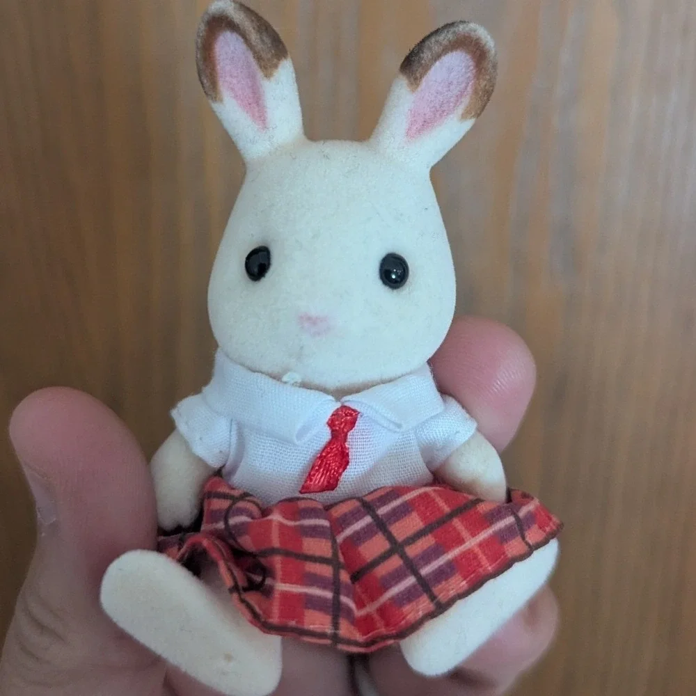 Sylvanian Families Calico Critters Hopscotch Chocolate Rabbits Bundle of 3 Plaid